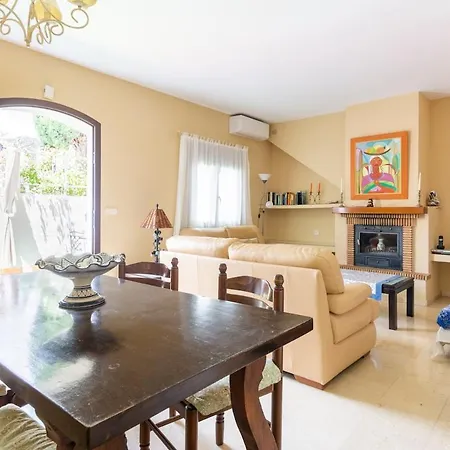 Semesterbostad Cozy Townhouse *